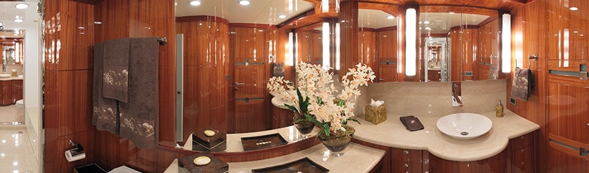 Ocean Alexander 88, Master Head