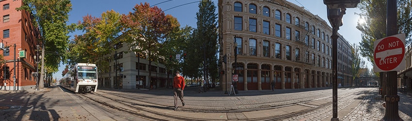 NW Couch St & NW 1st Ave, Portland OR