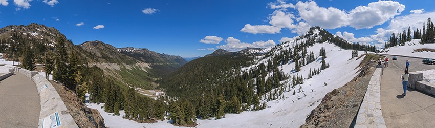 Chinook Pass Overlook, Mt Rainier National Park WA