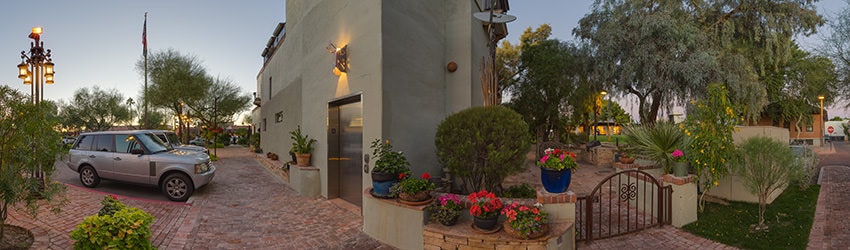 Bischoff's at the Park, Scottsdale AZ