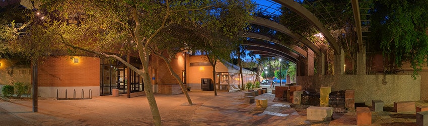 Courtyard, Mill Avenue, Downtown Tempe AZ