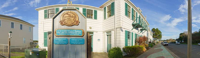 Historic US Coast Guard Building, 1st St SW, Bandon OR