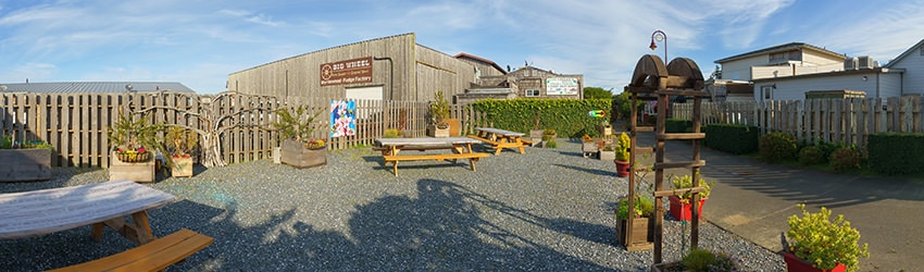 Picnic & Garden Area at Olivia's Cottage, Old Town Bandon OR