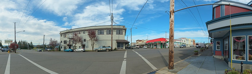 E First St & N Adams St, Coquille OR