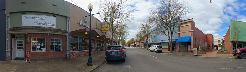Jackson St, N of Oak Ave, Roseburg OR