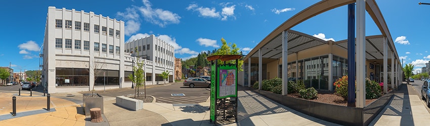 Main St & Oak Ave, Roseburg OR