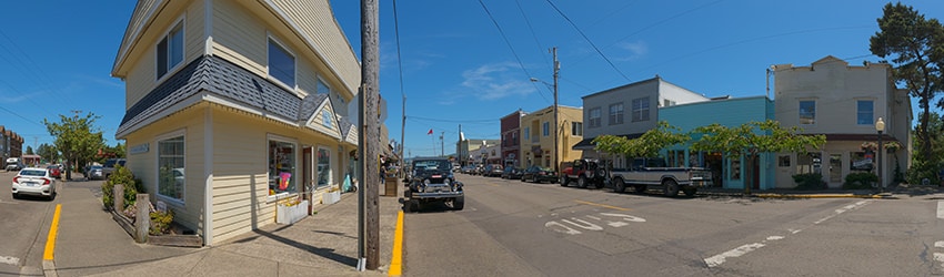 Laurel St & Bay St, Florence OR