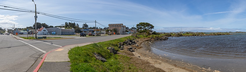 1st St SE & Riverside Dr NE, Bandon OR