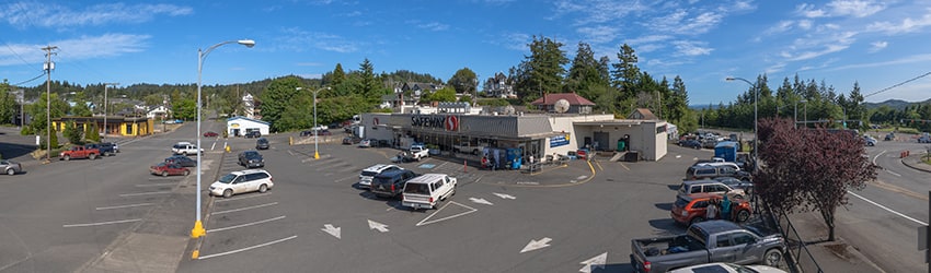 N Adams St & E 1st Street, Coquille OR