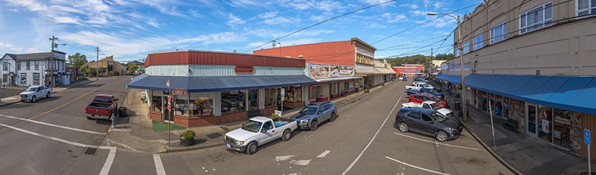 E 1st St, Coquille OR