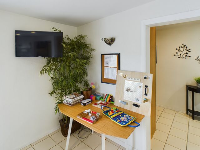 RED MOUNTAIN REFLECTIONS ASSISTED LIVING, INC