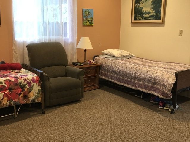 GOLDEN LIVING GUEST HOME