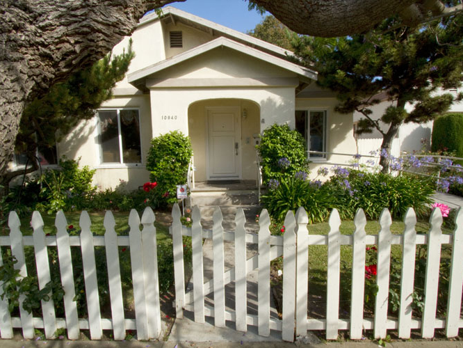 Gallery Image for AYRES RESIDENTIAL CARE HOME in LOS ANGELES, CA