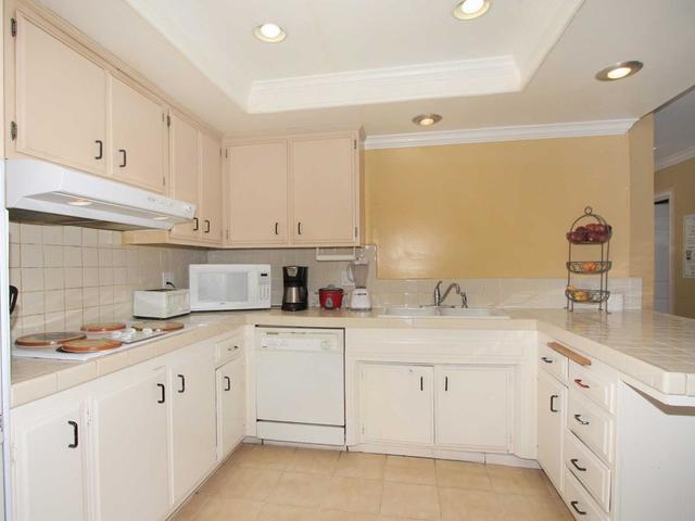 Gallery Image for GOLDEN COAST SENIOR LIVING - ADRIANA TWO in MISSION VIEJO, CA