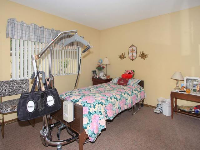 Gallery Image for GOLDEN COAST SENIOR LIVING - ZANDRA in MISSION VIEJO, CA