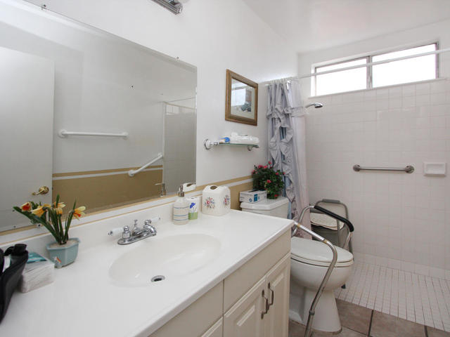 Gallery Image for GOLDEN COAST SENIOR LIVING - JAGGER in LAKE FOREST, CA