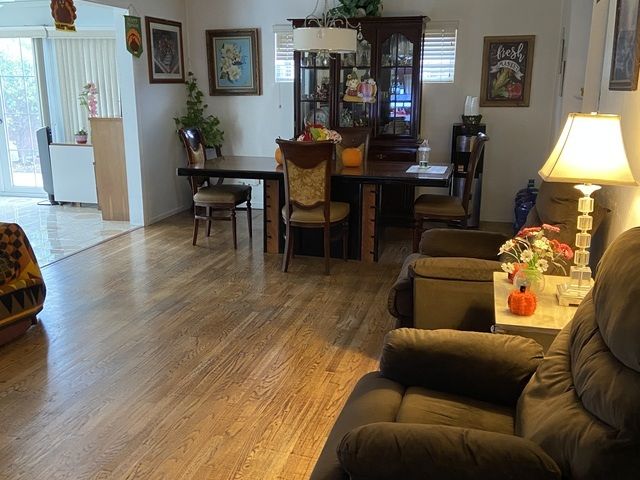 SHINING BRIGHT SENIOR CARE HOME - Assisted Living Home photo 1 in GARDEN GROVE, CA