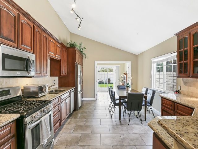 ALLORA SENIOR LIVING - Assisted Living Home photo 7 in MISSION VIEJO, CA