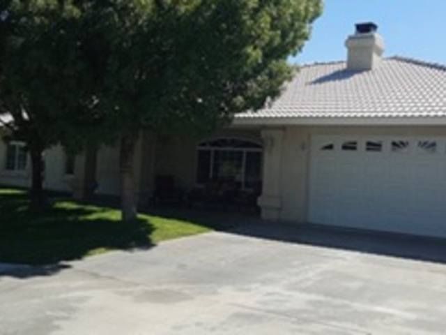 Gallery Image for CHANTILLY LACE MANOR in HESPERIA, CA