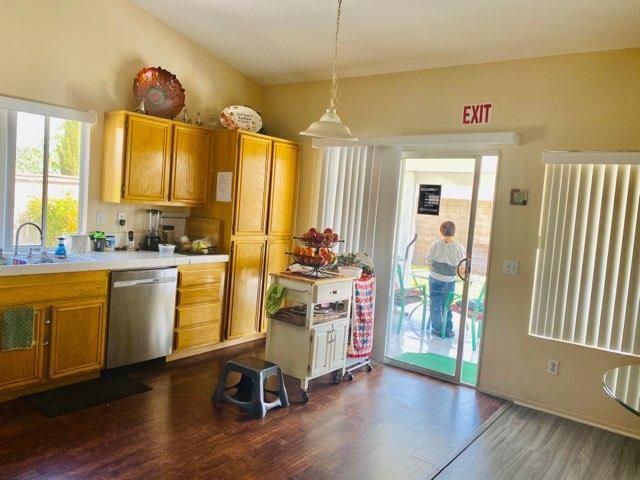 DOVE TREE MANOR - Assisted Living Home photo 5 in RIALTO, CA