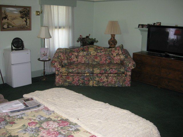 CRESTVIEW MANOR, INC. - Assisted Living Home photo 16 in ESCONDIDO, CA