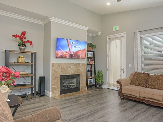 SPLENDOR VALLEY, LLC - Assisted Living Home photo 2 in ESCONDIDO, CA