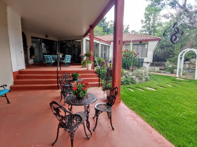 COUNTRY CLUB ASSISTED LIVING, INC