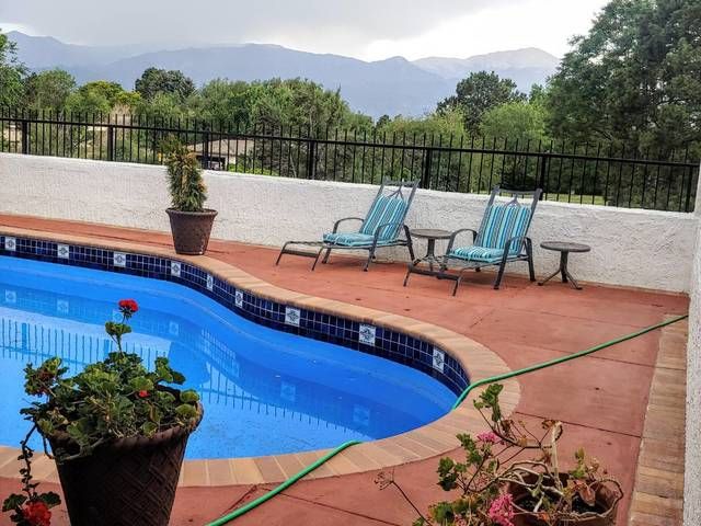 COUNTRY CLUB ASSISTED LIVING, INC