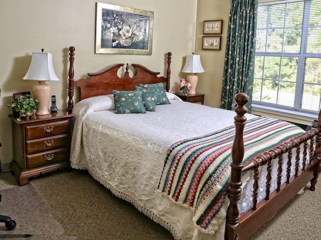 WOODLEAF SENIOR CARE