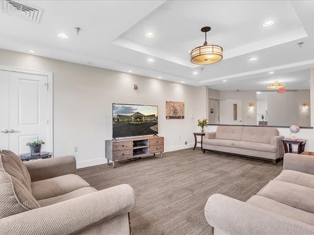 WATERFORD OAKS SENIOR CARE WEST - MEMORY CARE