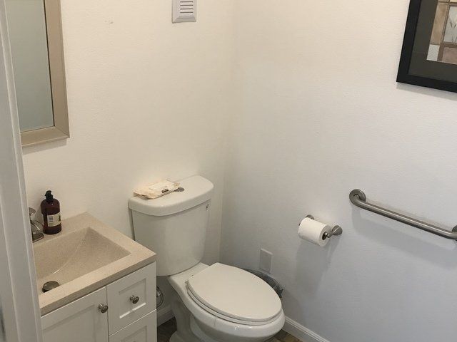 Raveca Nutas - Assisted Living Home photo 2 in Gresham, OR