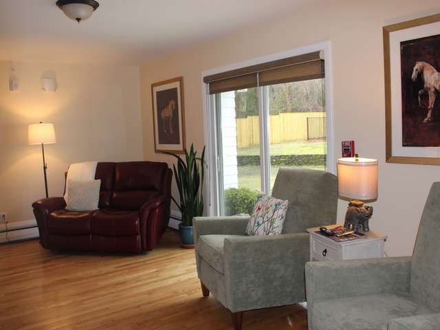 Gallery Image for COMMONWEALTH HOUSE in WARWICK, RI