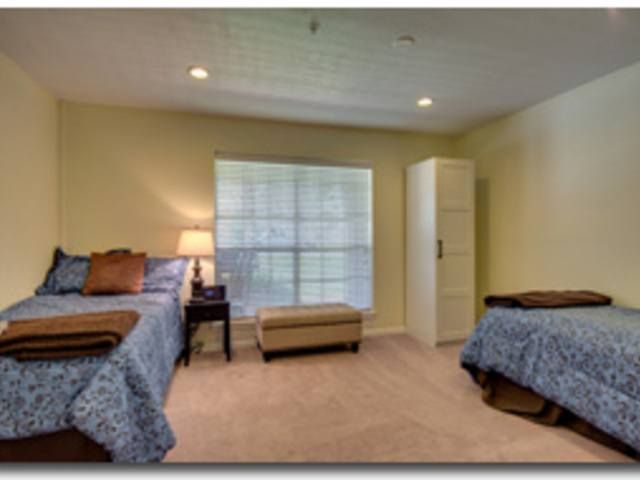 The Pines At Oakhurst