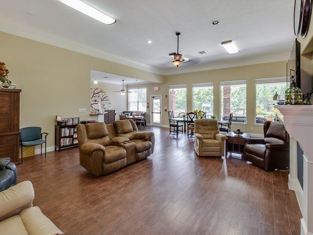 Park Avenue - Assisted Living Home photo 3 in Conroe, TX