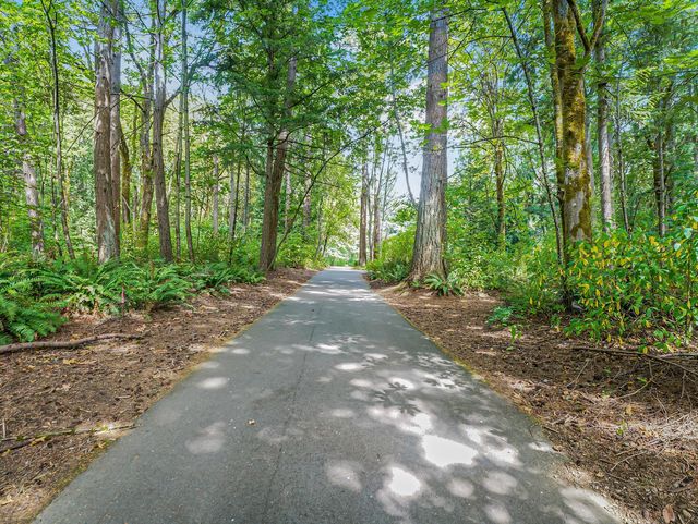 GOLDEN PINE - Assisted Living Home photo 19 in REDMOND, WA