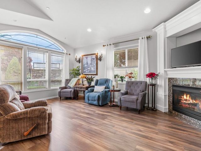 At Victoria's Family Home - Assisted Living Home photo 3 in Vancouver, WA