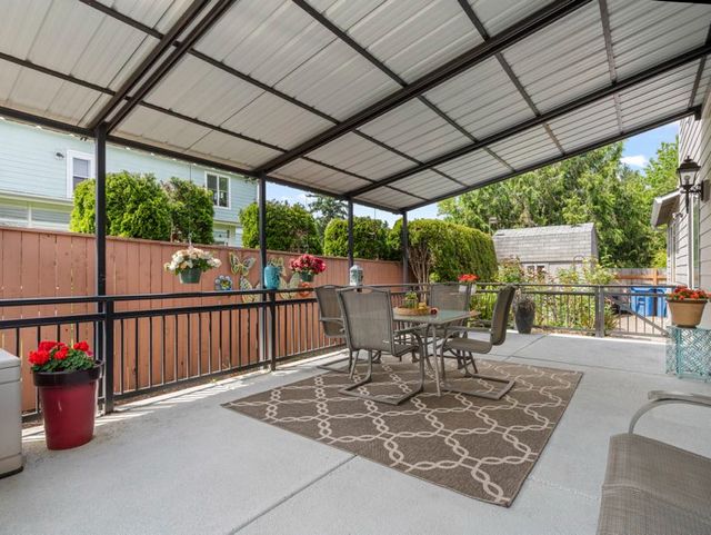 At Victoria's Family Home - Assisted Living Home photo 8 in Vancouver, WA