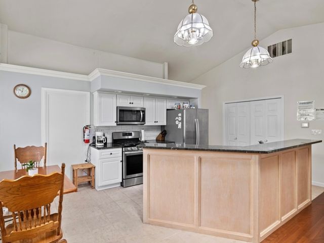 Senior Care Living AFH - Assisted Living Home photo 2 in KENT, WA