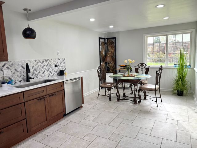 Gentle Hands Home Care LLC