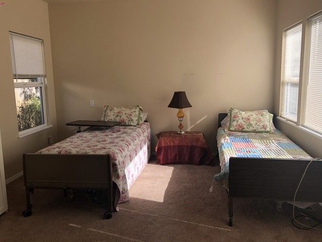 Rose Garden Adult Family Home - Assisted Living Home photo 3 in Bothell, WA