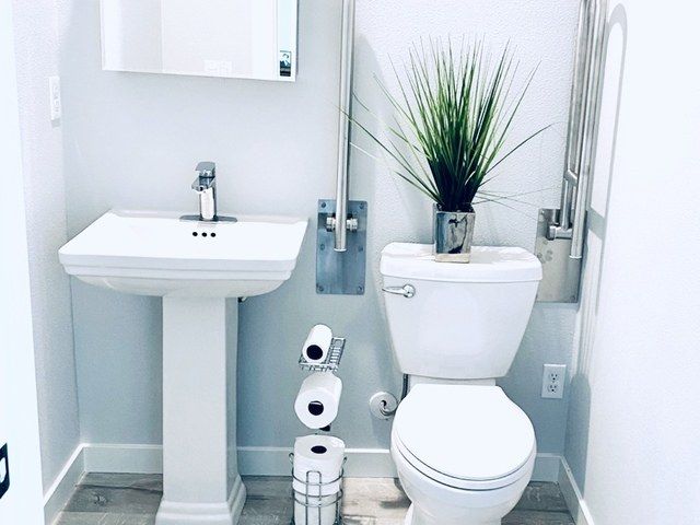 Assure Care AFH LLC - Assisted Living Home photo 6 in Vancouver, WA