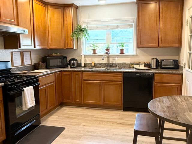 Gallery Image for BAHAY KUBO ASSISTED LIVING in VALLEJO, CA