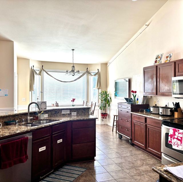 Edmonds Villa High Acuity Adult Family Home