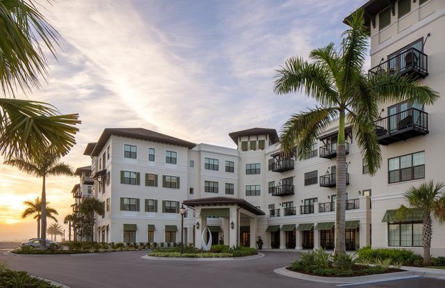 GRAND LIVING AT LAKEWOOD RANCH