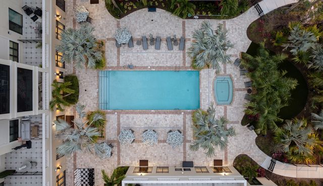 GRAND LIVING AT WELLEN PARK