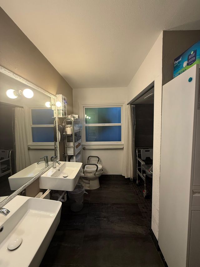 MEDINA LAKEVIEW ADULT FAMILY HOME