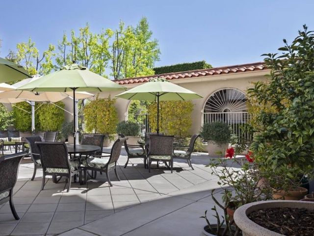 BELMONT VILLAGE BURBANK Image in BURBANK, CA