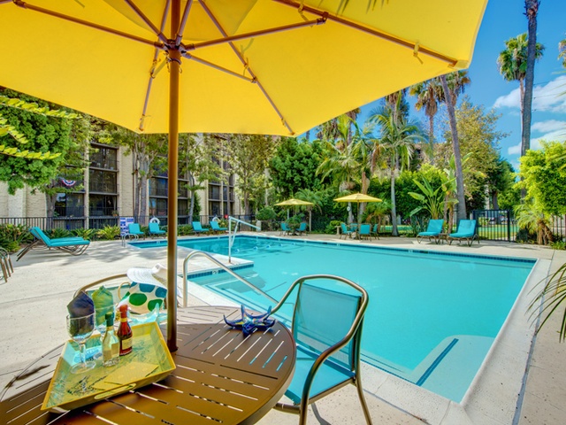 VILLA VALENCIA Image in LAGUNA HILLS, CA