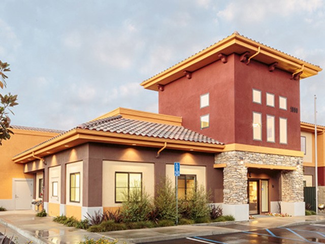 NEWPORT BEACH MEMORY CARE Image in NEWPORT BEACH, CA