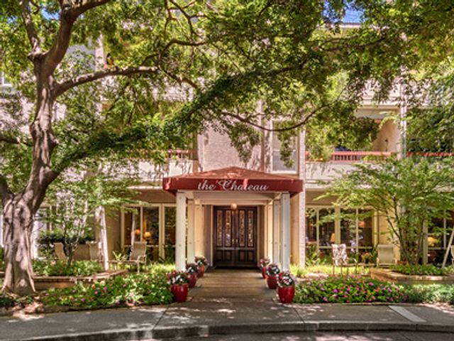 CHATEAU AT RIVER'S EDGE, THE Image in SACRAMENTO, CA